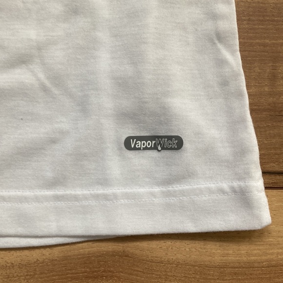 The North Face white VaporWick tshirt. Size M - Picture 7 of 7